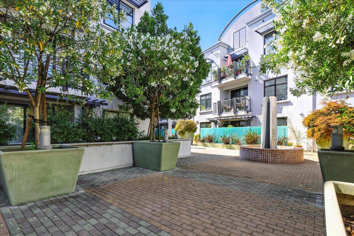 10745 North De Anza Boulevard 115