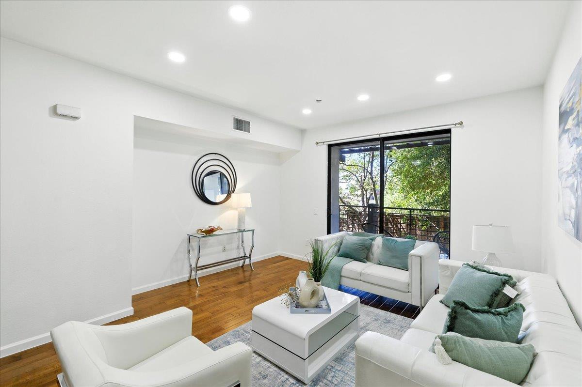 10745 North De Anza Boulevard 115