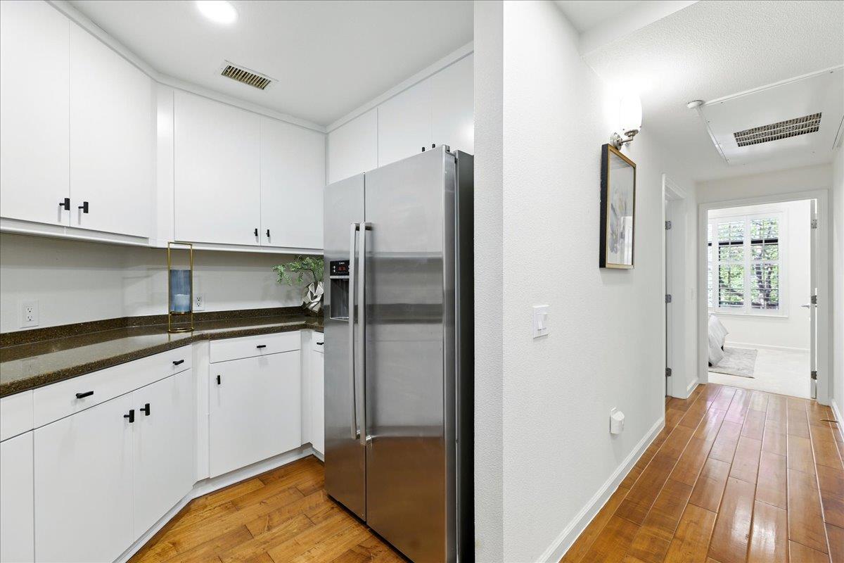 10745 North De Anza Boulevard 115