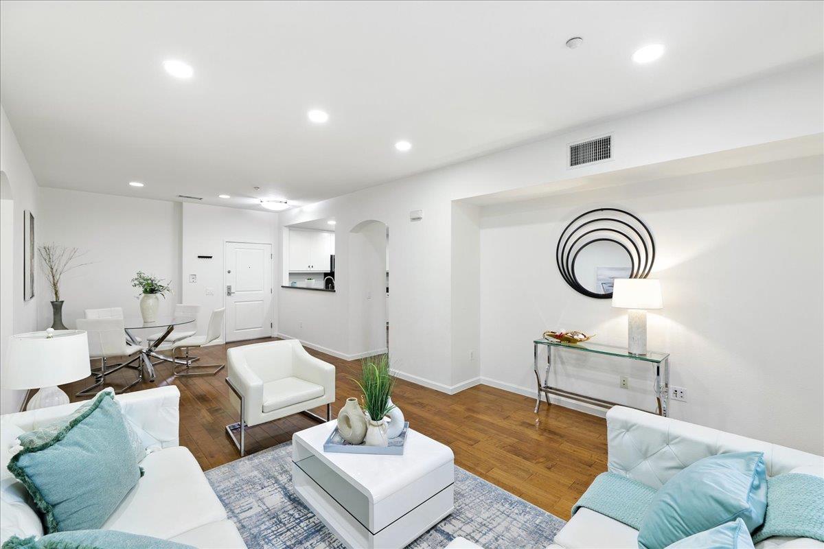 10745 North De Anza Boulevard 115