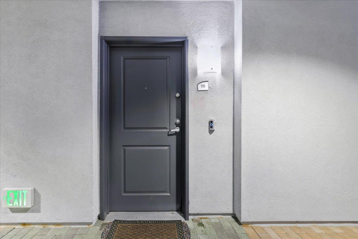 10745 North De Anza Boulevard 115