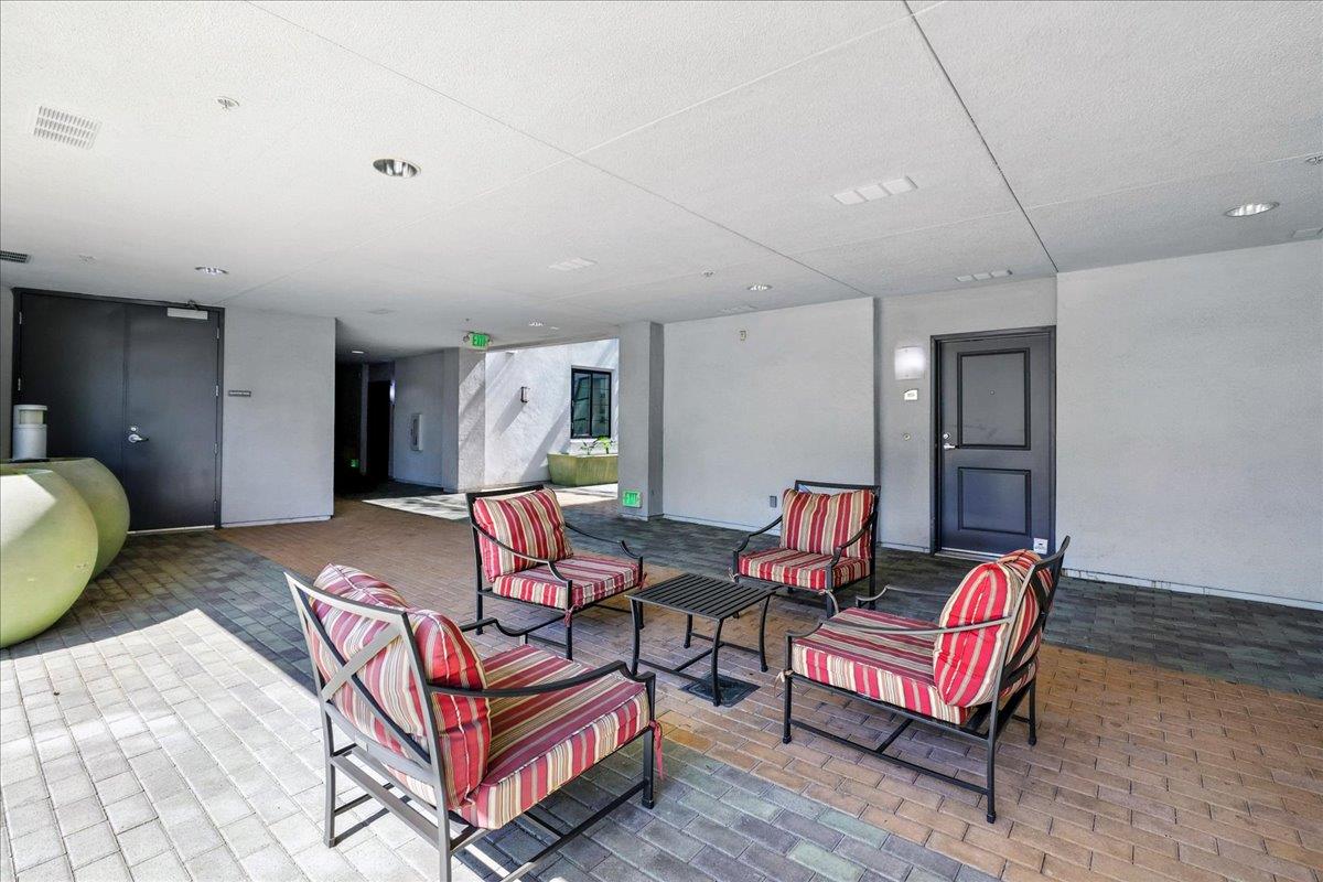 10745 North De Anza Boulevard 115