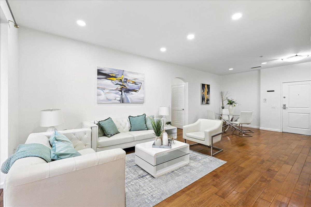 10745 North De Anza Boulevard 115