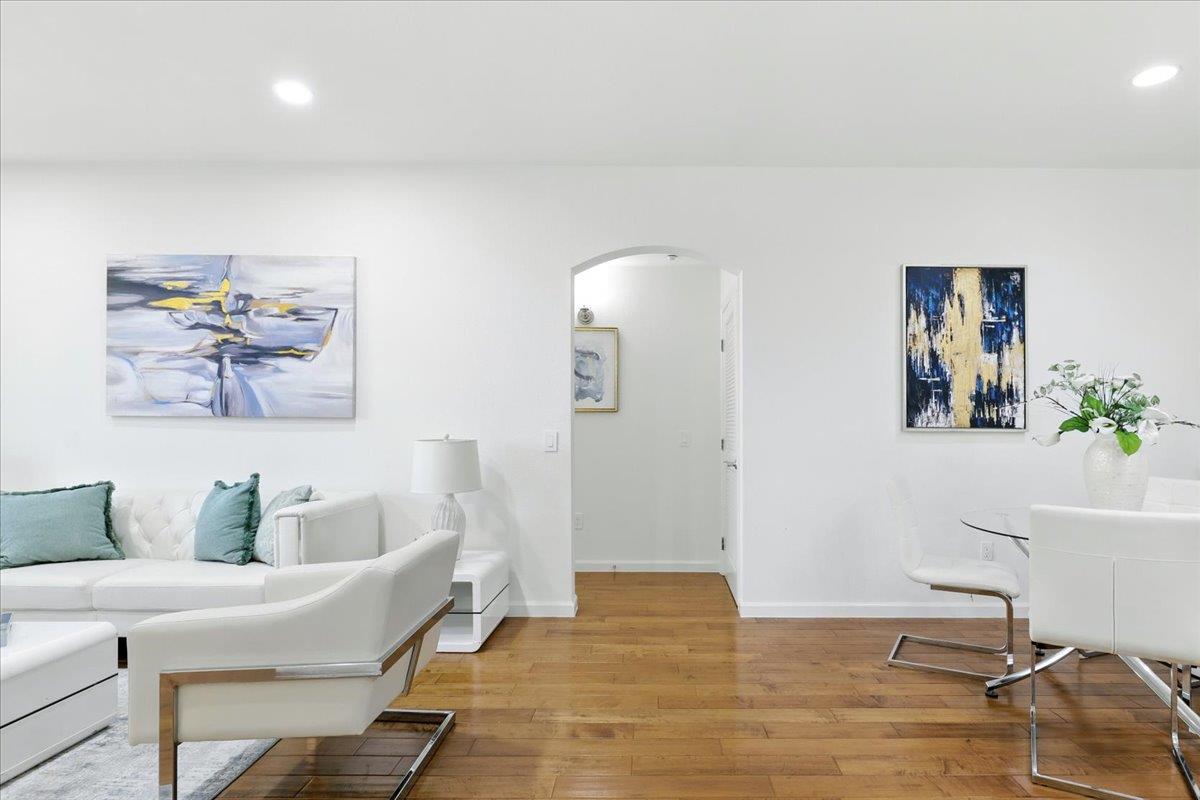 10745 North De Anza Boulevard 115