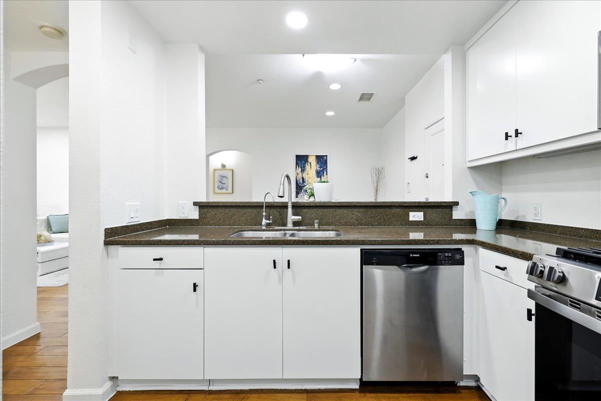 10745 North De Anza Boulevard 115