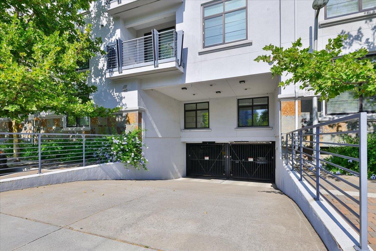 10745 North De Anza Boulevard 115
