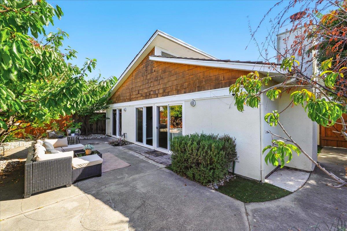 1251 Corsica Lane