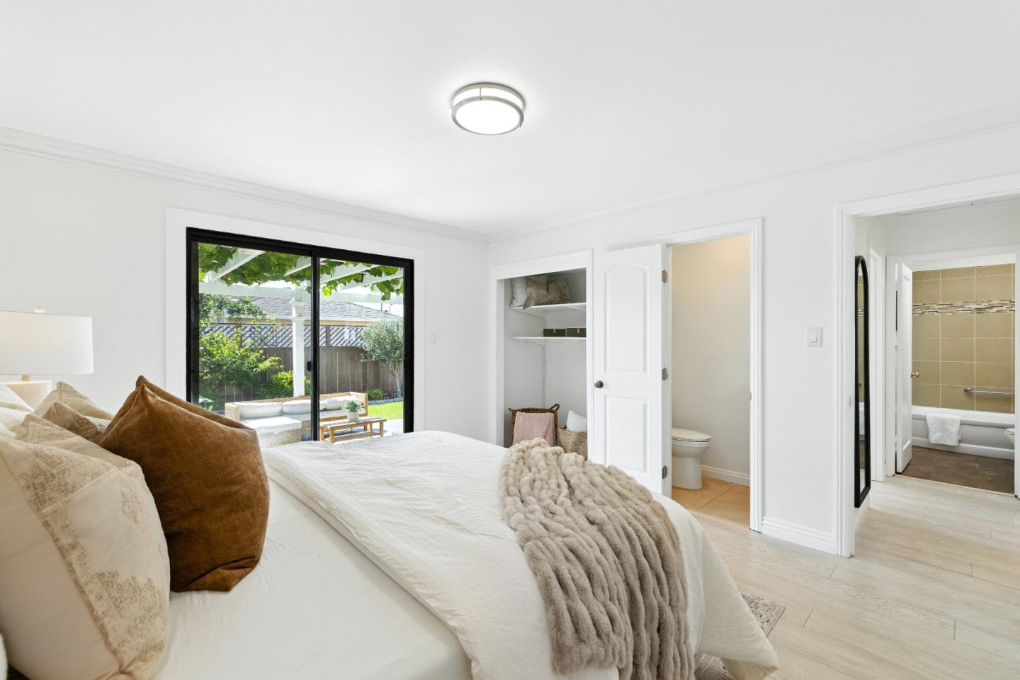 110 Manzanita Avenue