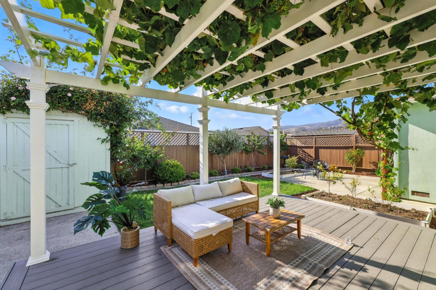 110 Manzanita Avenue