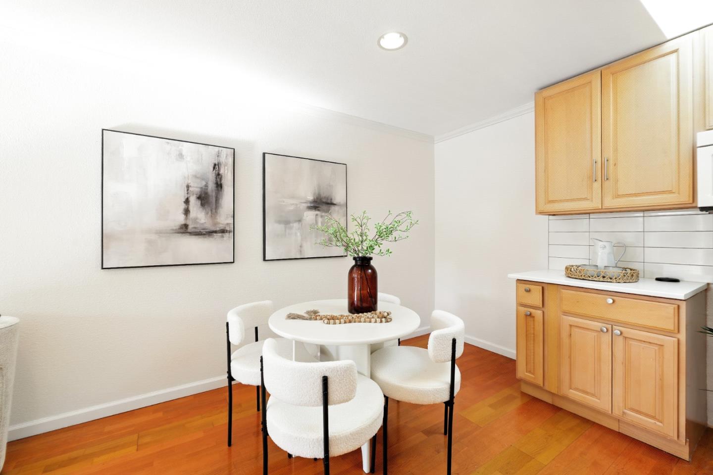 110 Manzanita Avenue