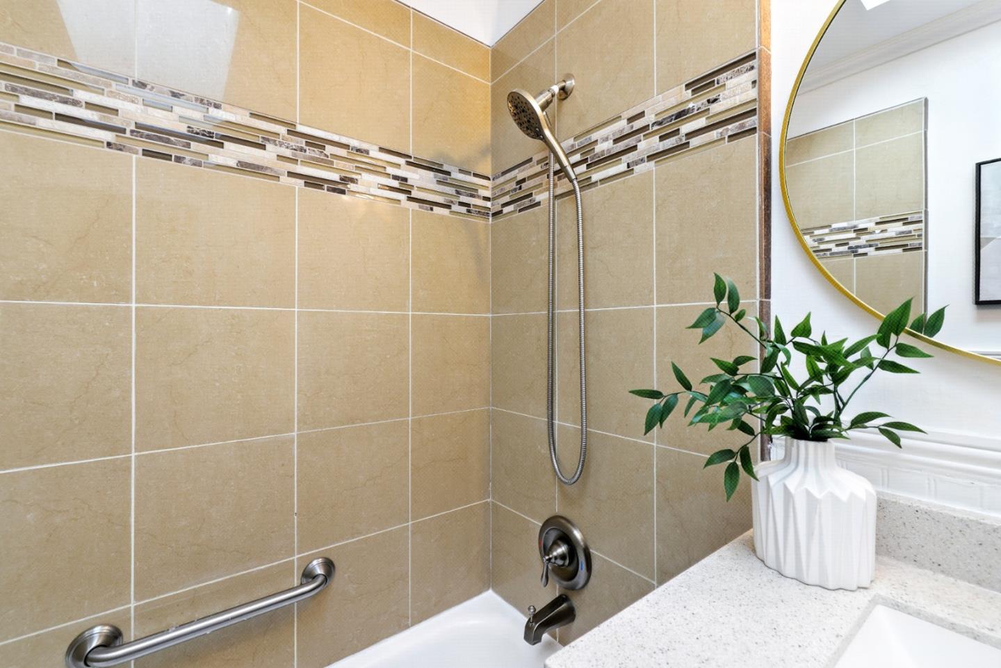 110 Manzanita Avenue