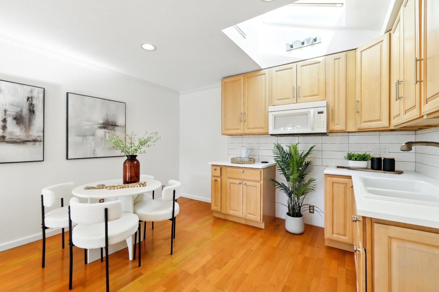 110 Manzanita Avenue