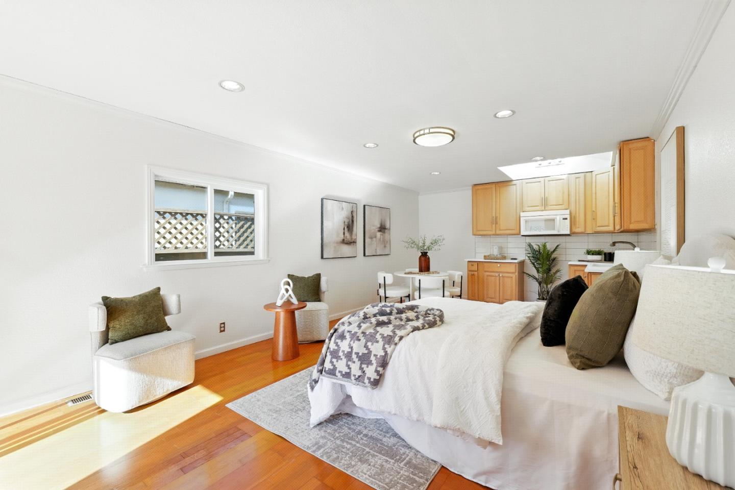 110 Manzanita Avenue