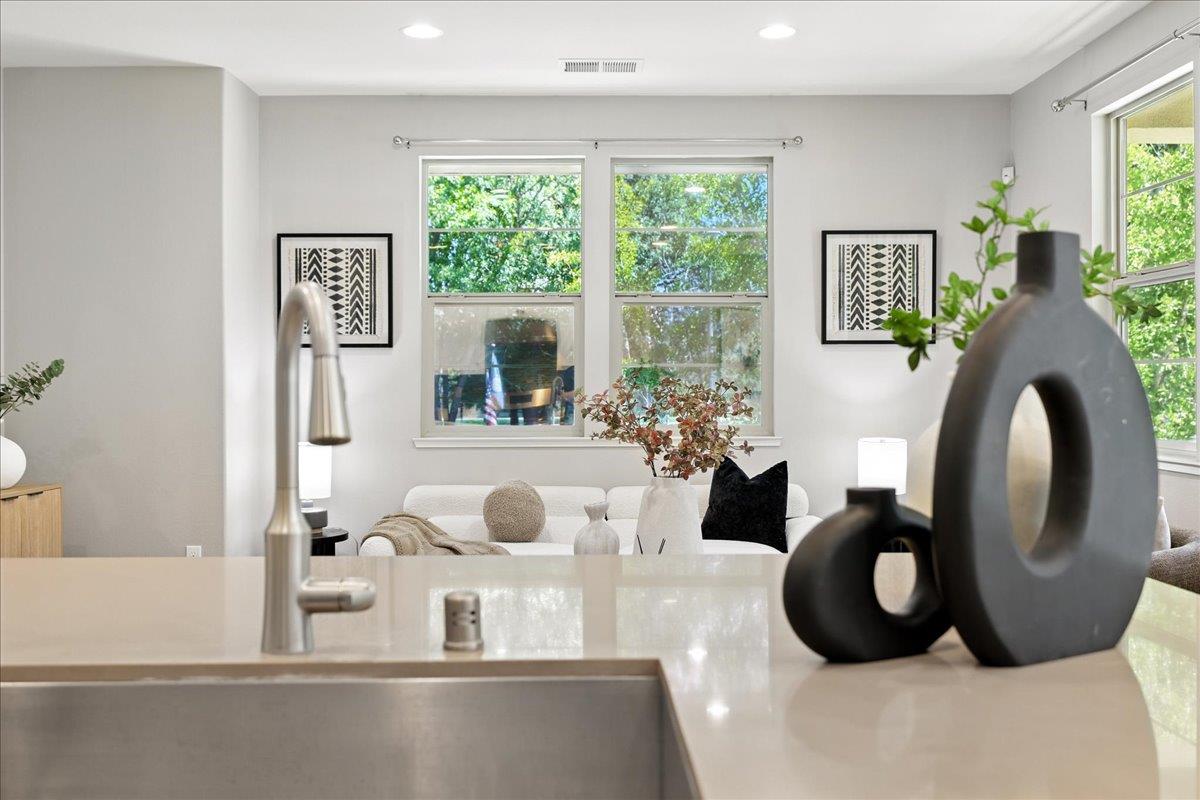2955 Via Roma Place 42