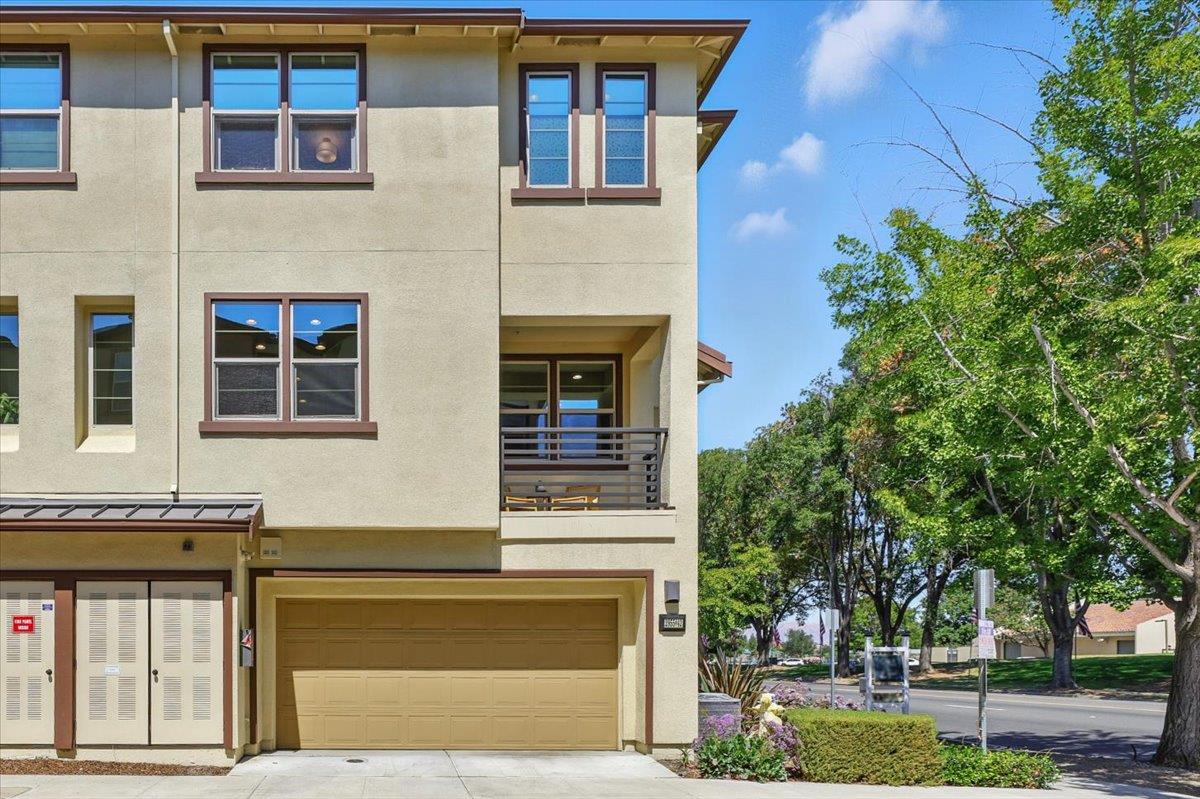 2955 Via Roma Place 42