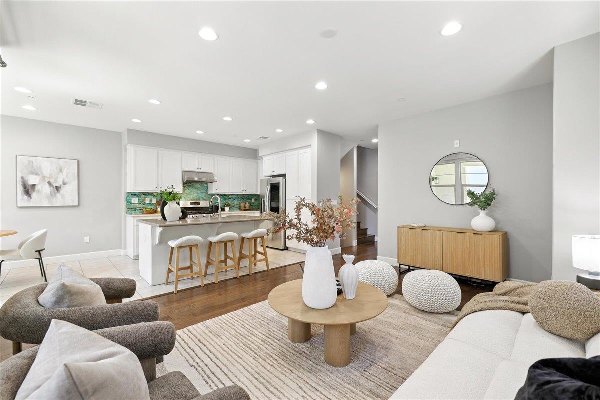 2955 Via Roma Place 42