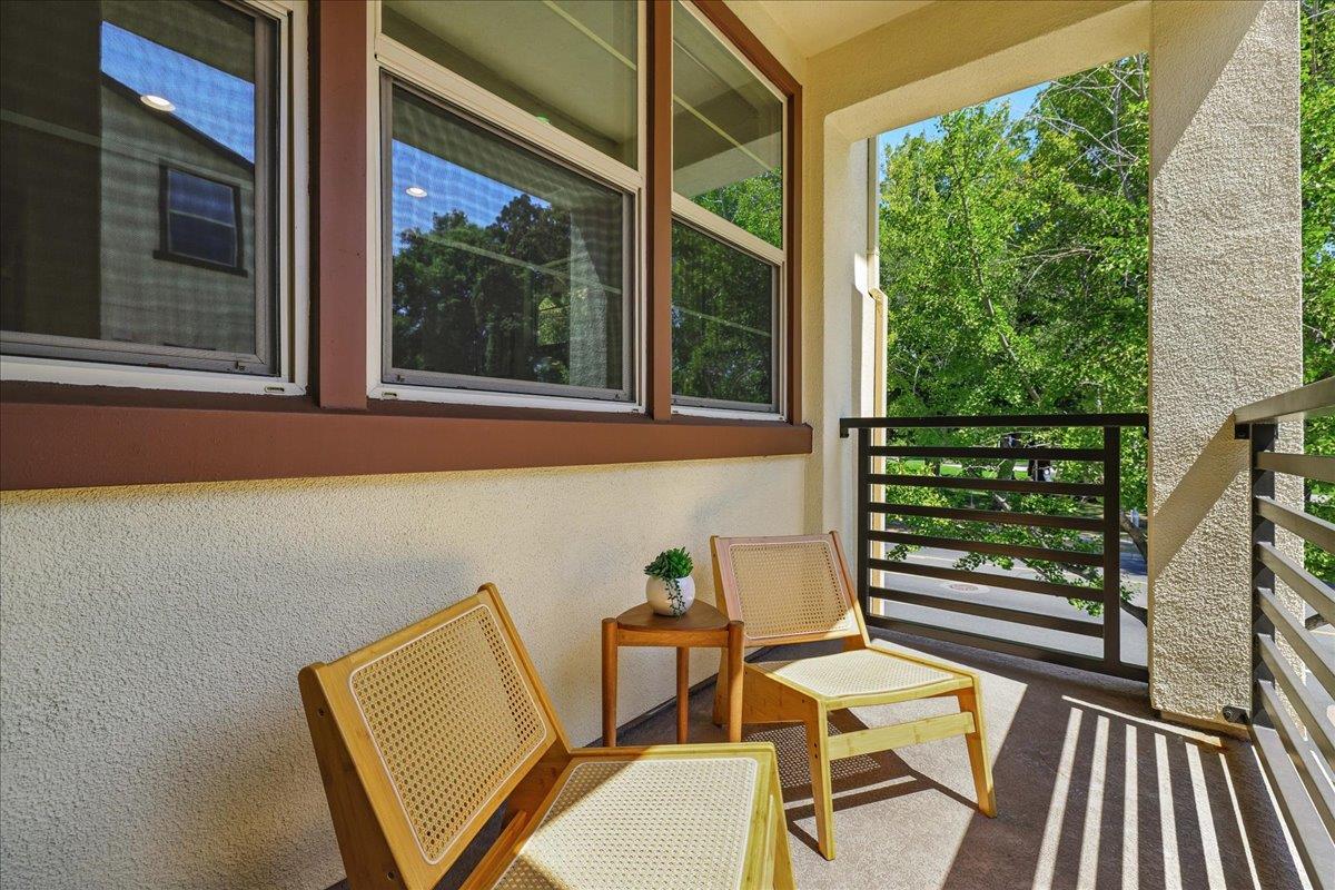 2955 Via Roma Place 42