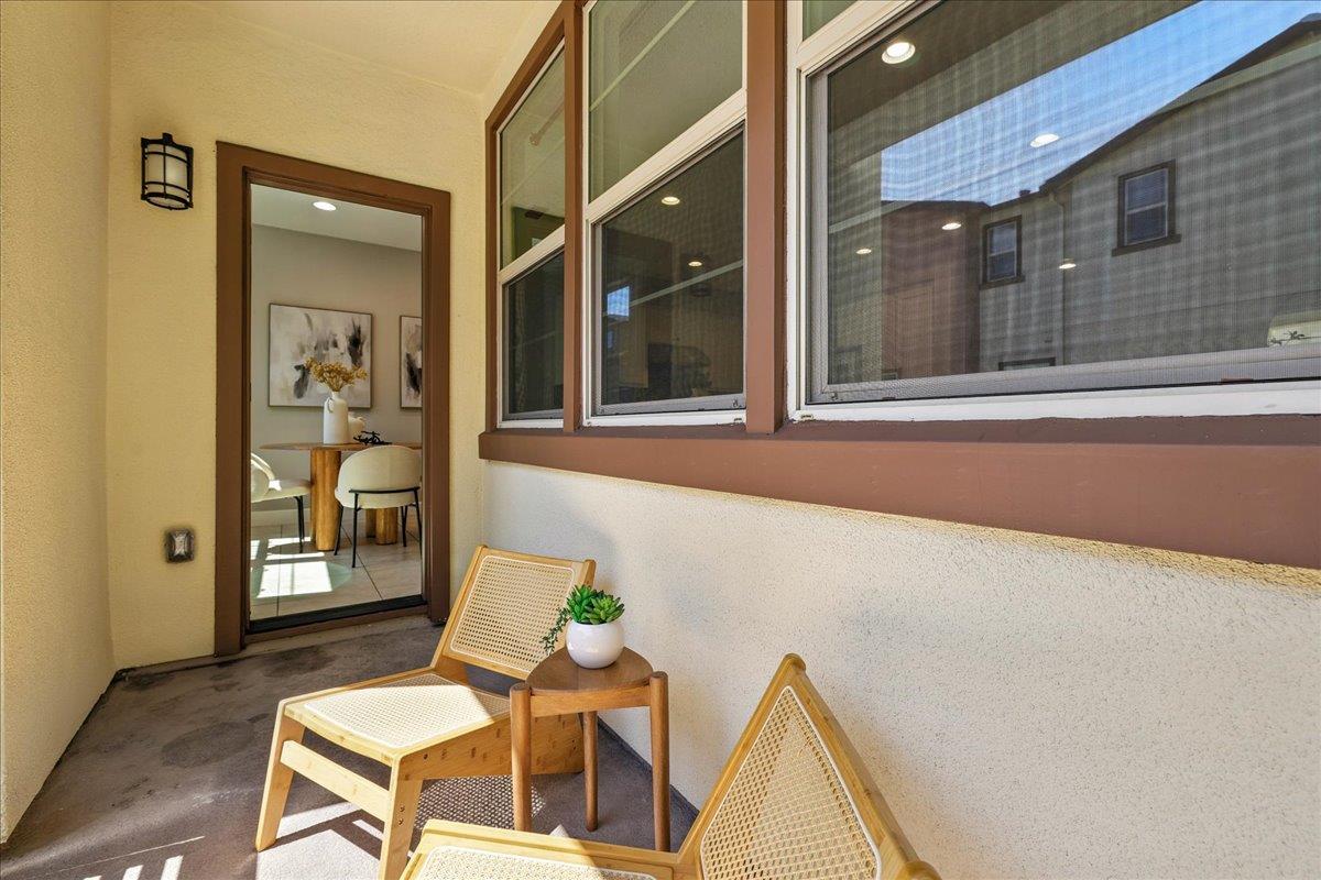 2955 Via Roma Place 42