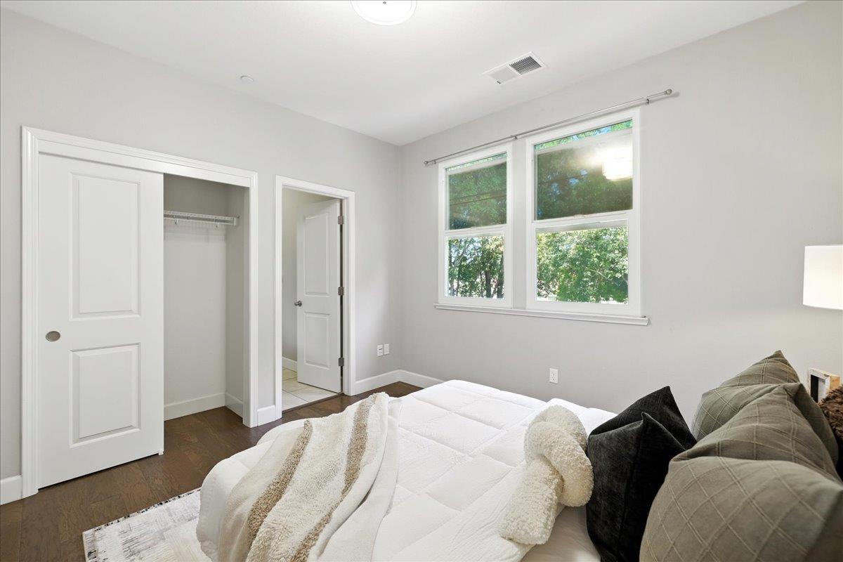 2955 Via Roma Place 42