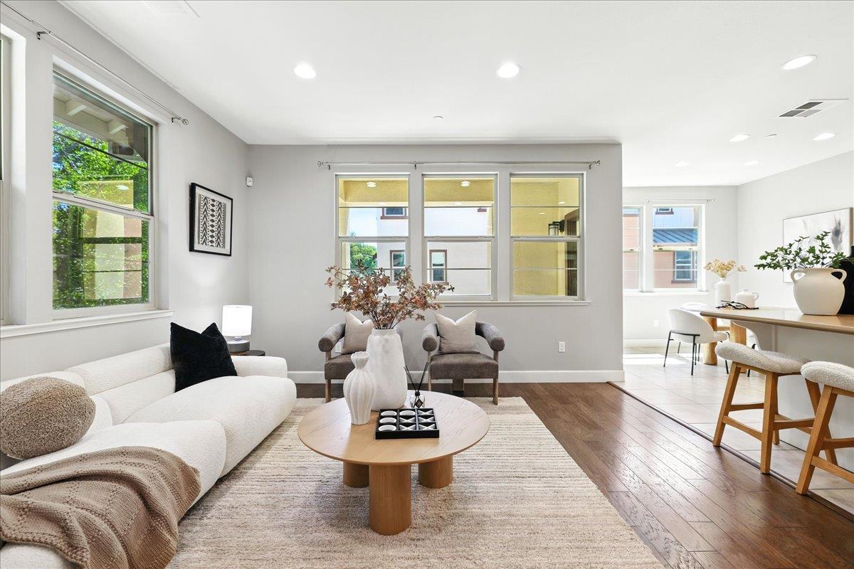 2955 Via Roma Place 42