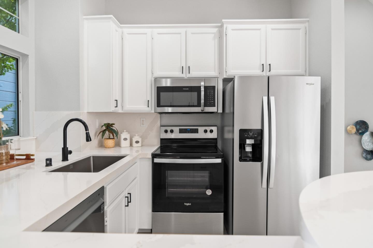 979 Pinto Palm Terrace 13