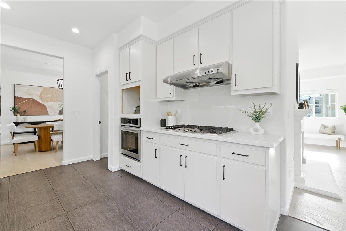 8 Parkgrove Drive