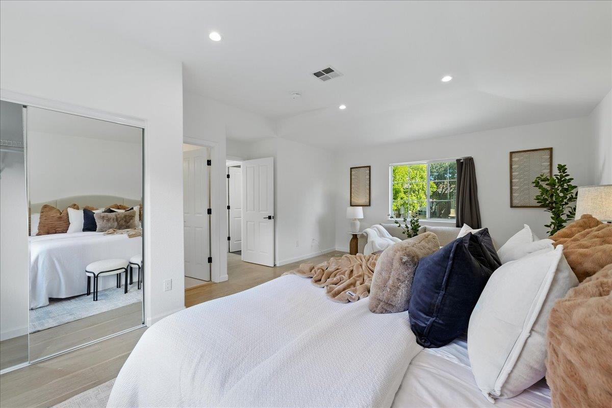 8 Parkgrove Drive