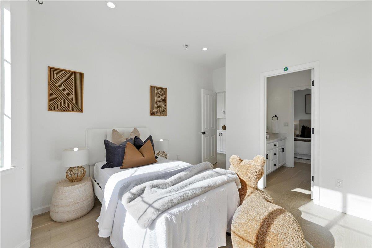 8 Parkgrove Drive