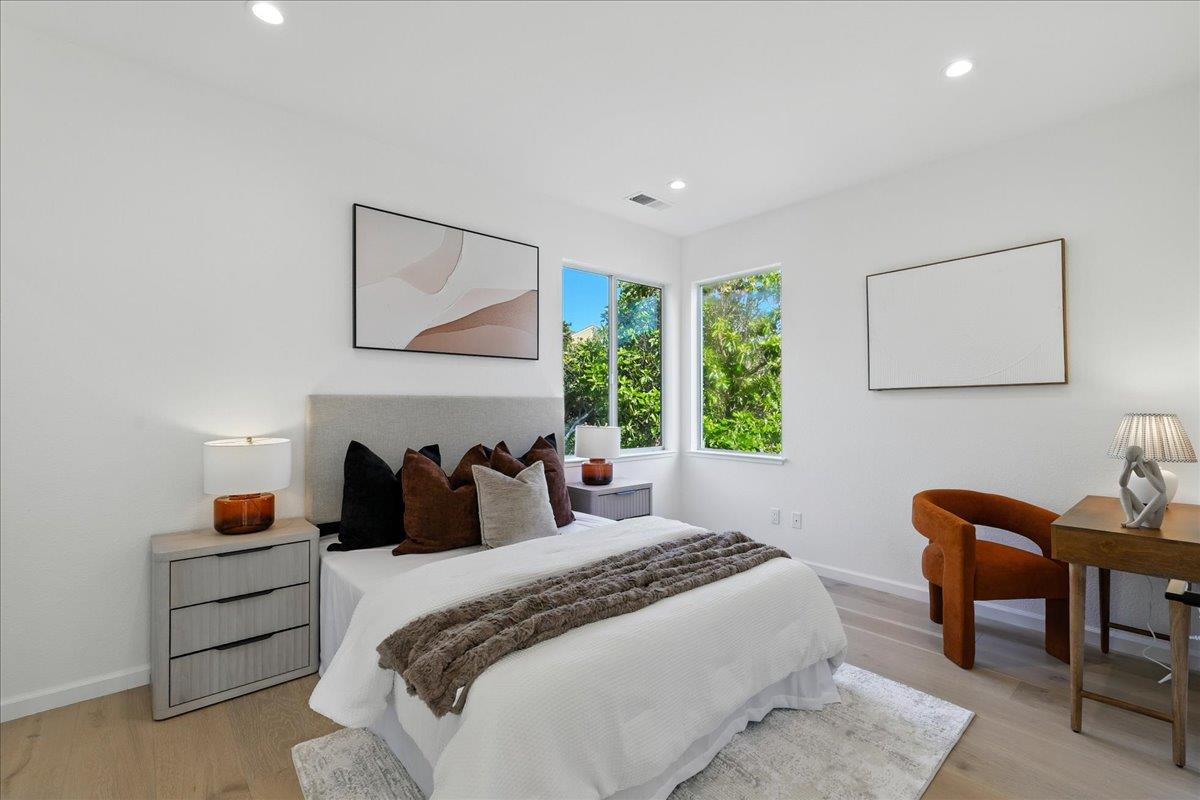 8 Parkgrove Drive