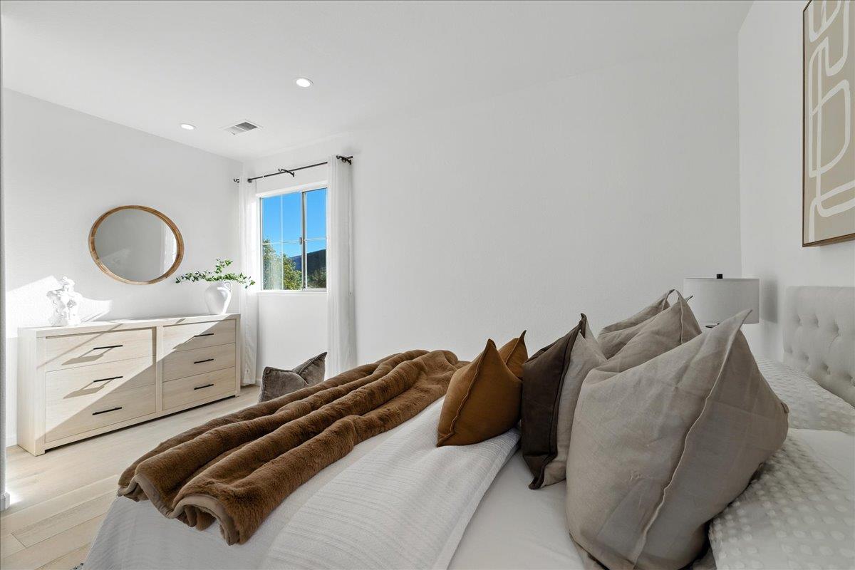 8 Parkgrove Drive