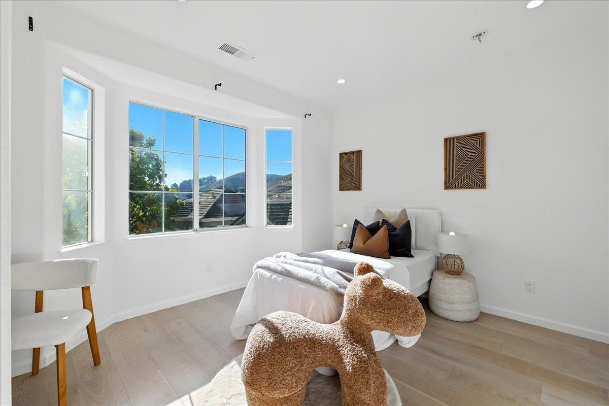 8 Parkgrove Drive