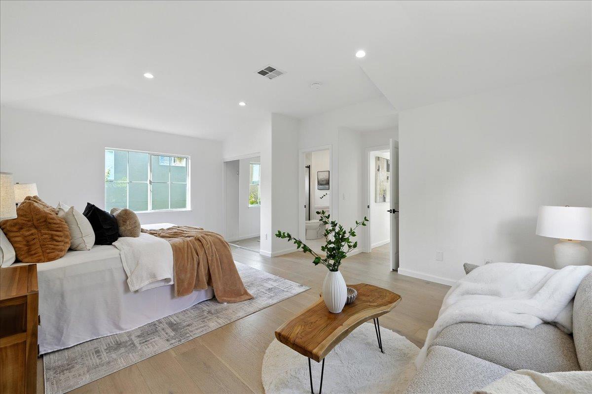 8 Parkgrove Drive