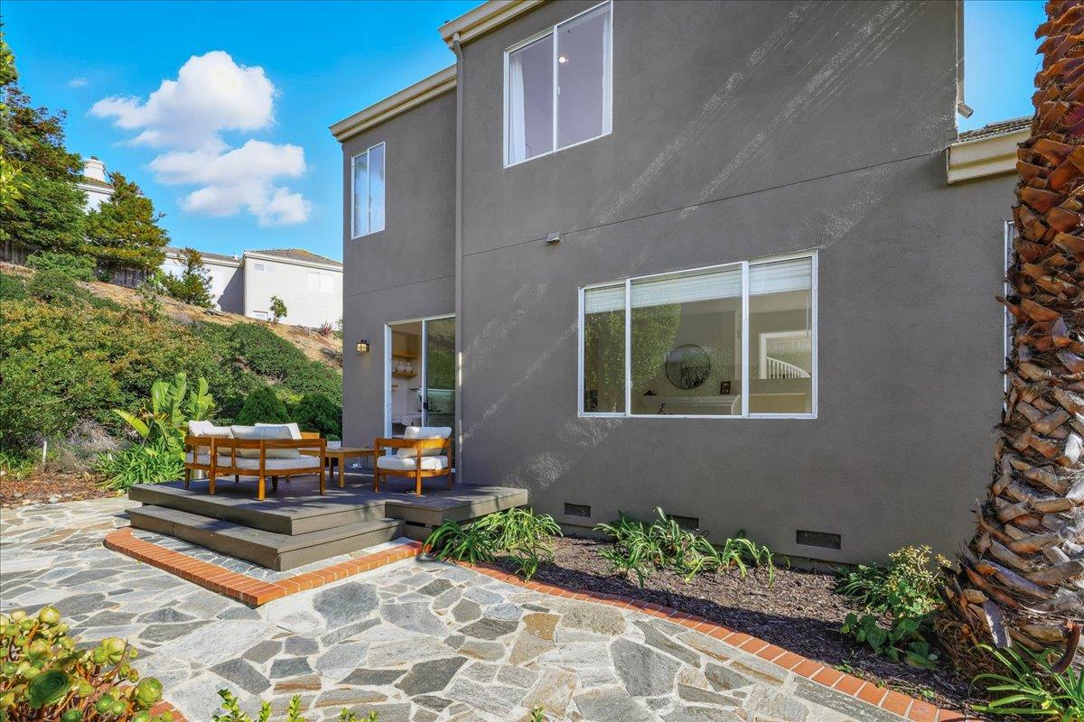 8 Parkgrove Drive