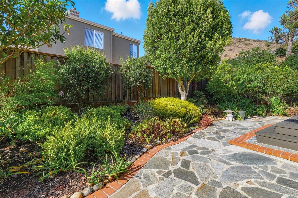 8 Parkgrove Drive