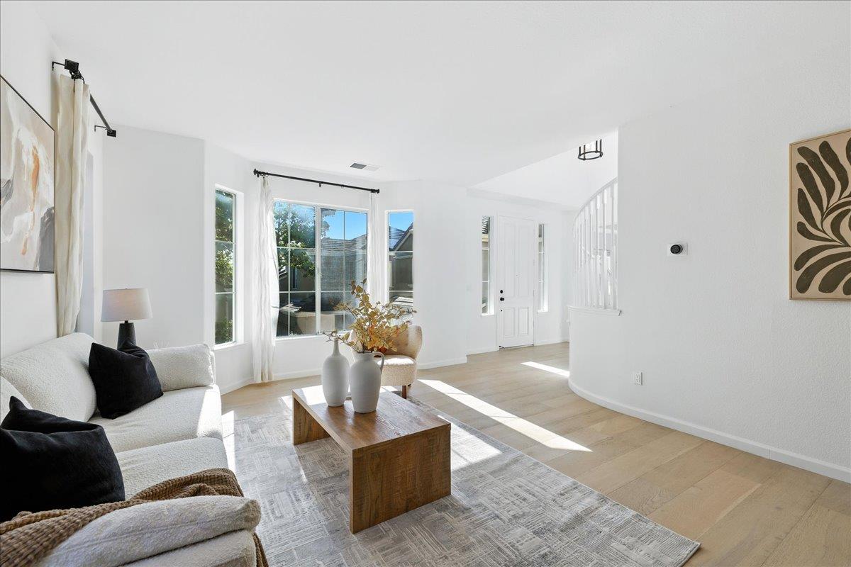 8 Parkgrove Drive