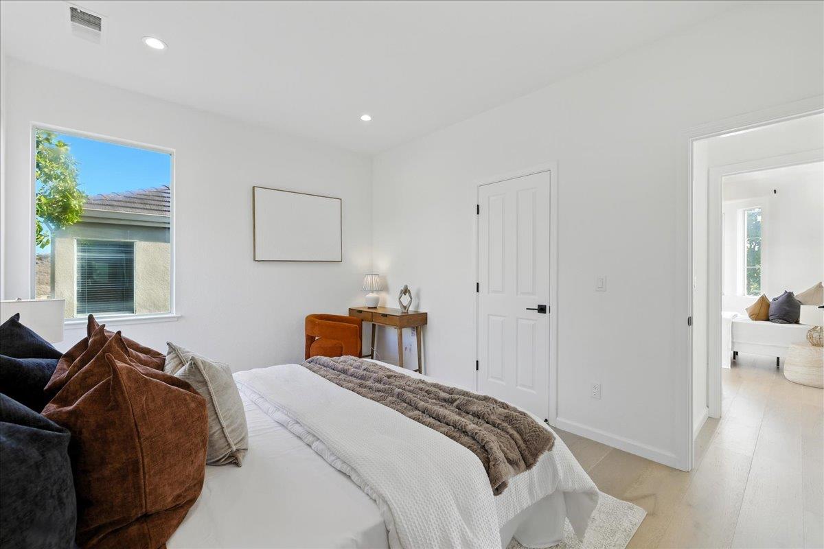 8 Parkgrove Drive