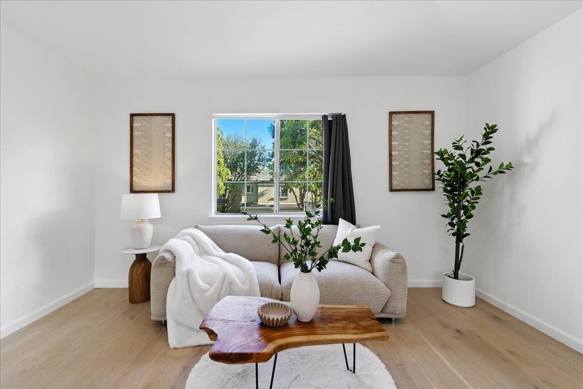 8 Parkgrove Drive