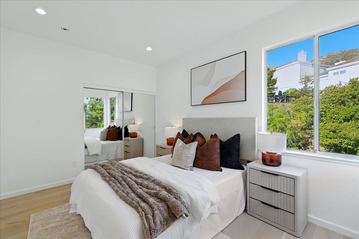 8 Parkgrove Drive