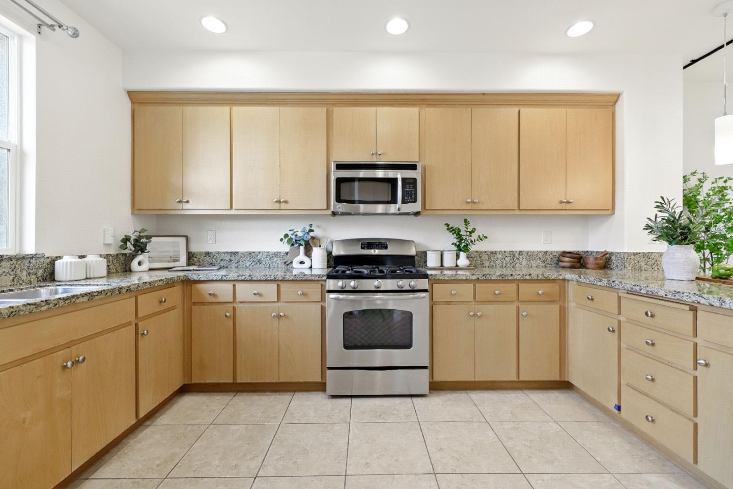930 Highland Terrace