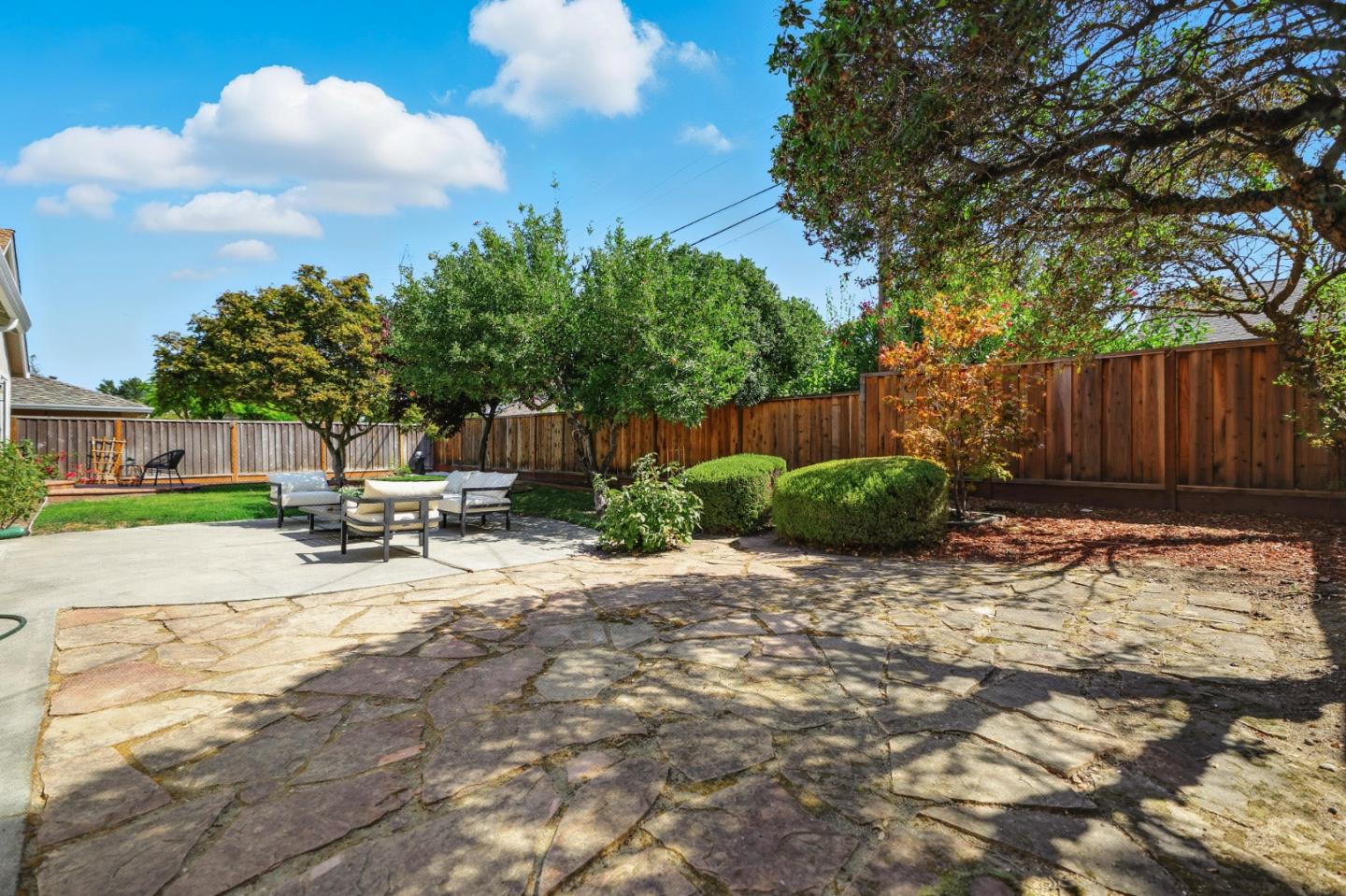 5474 Blossom Wood Drive