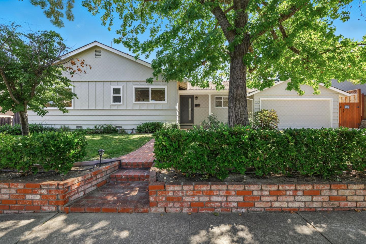 5474 Blossom Wood Drive