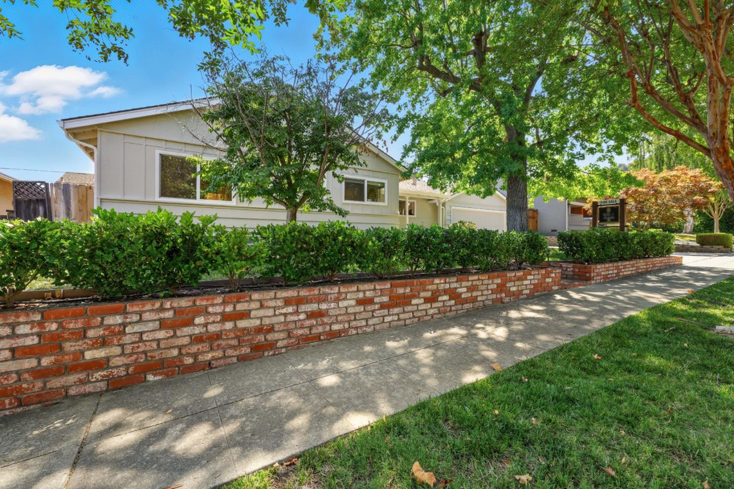 5474 Blossom Wood Drive