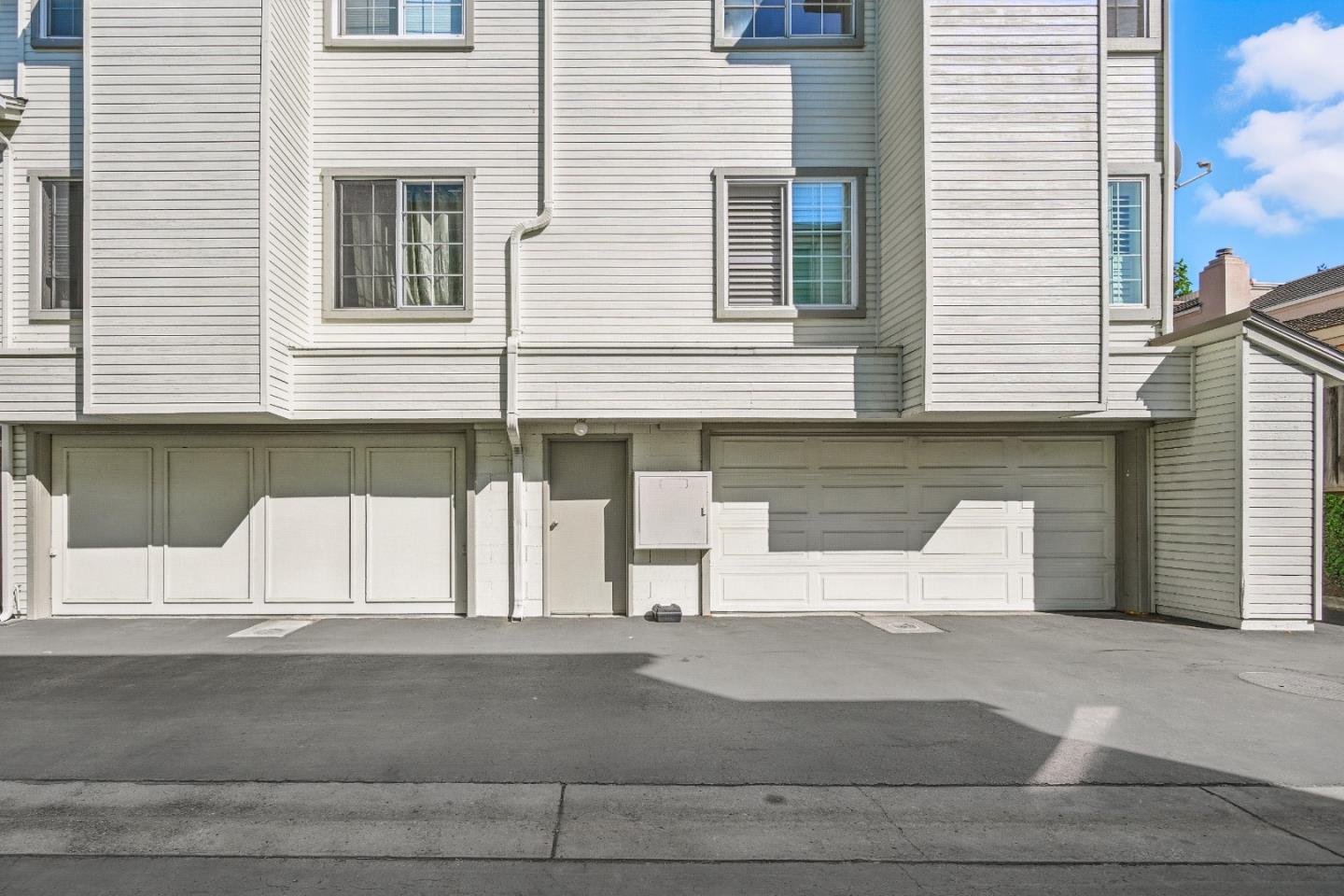 984 Belmont Terrace 10