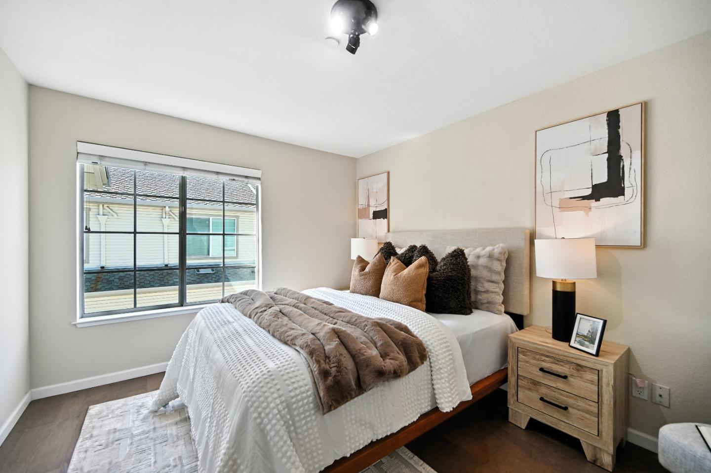 984 Belmont Terrace 10