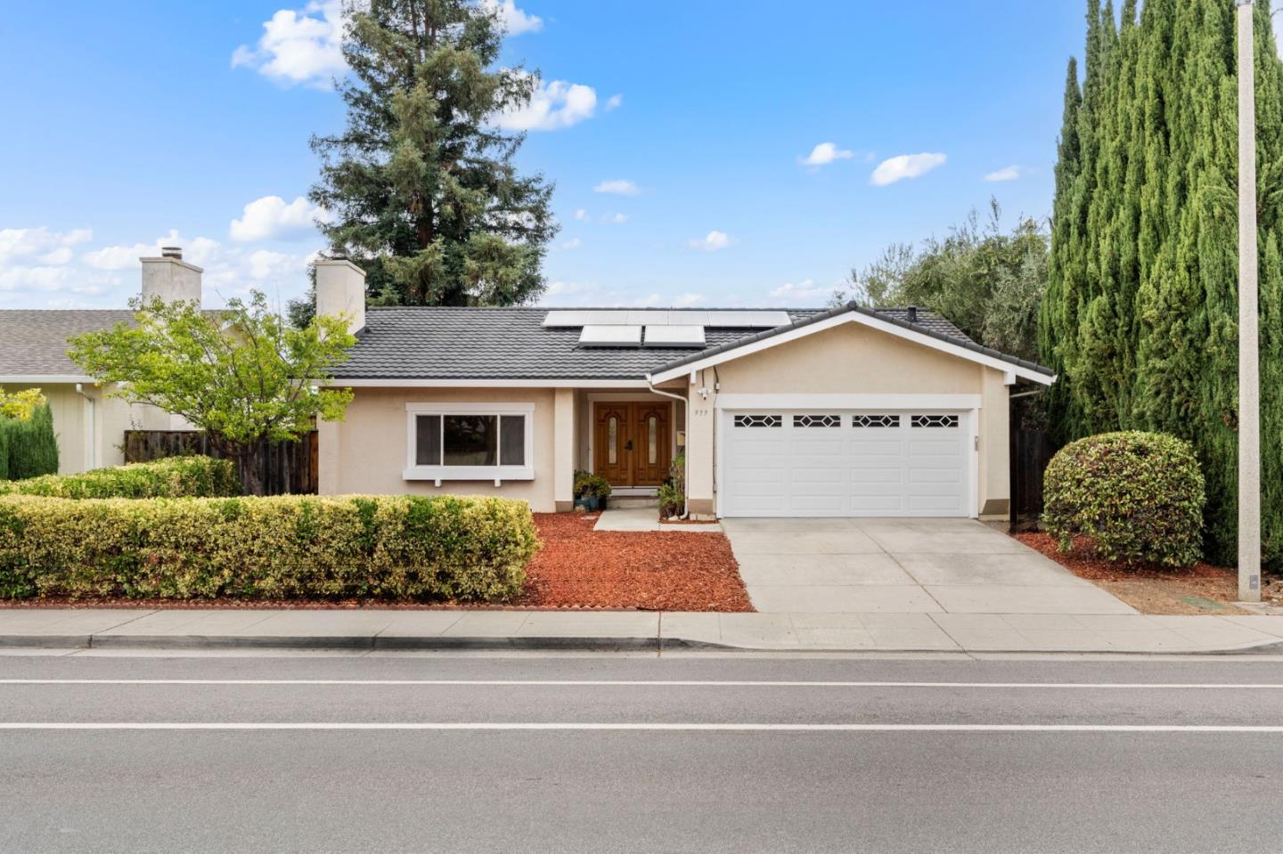 959 Reed Avenue