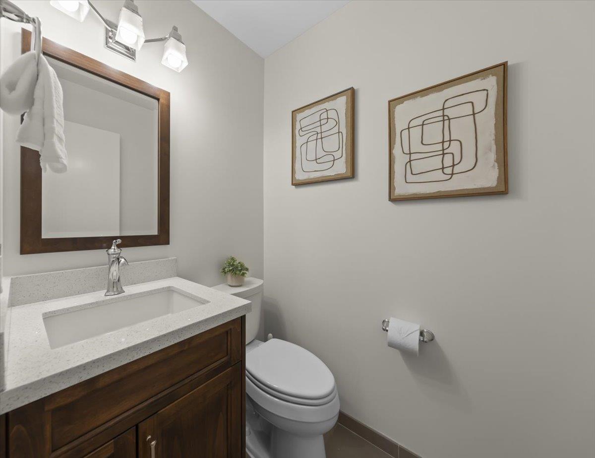 2576 Knightsbridge Lane