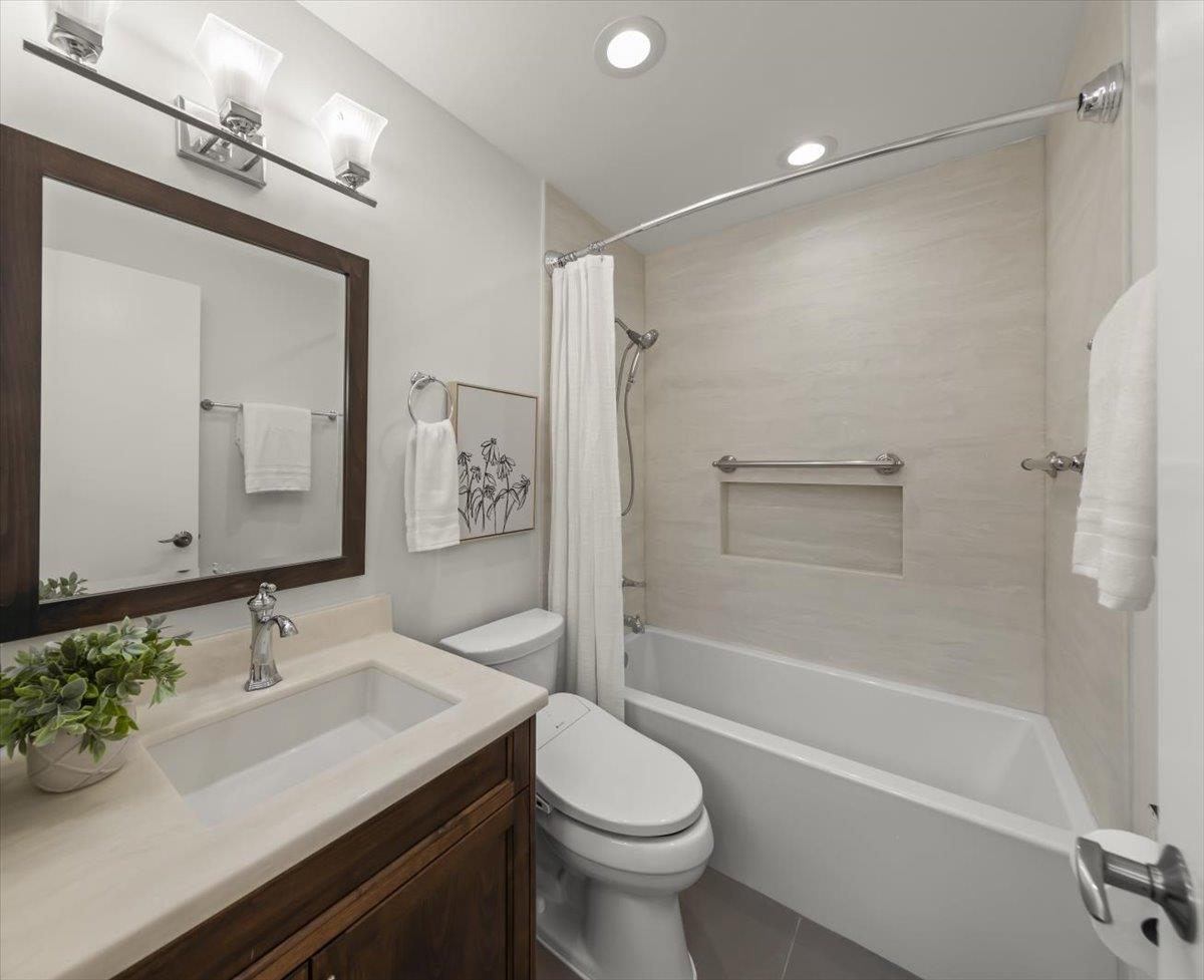 2576 Knightsbridge Lane