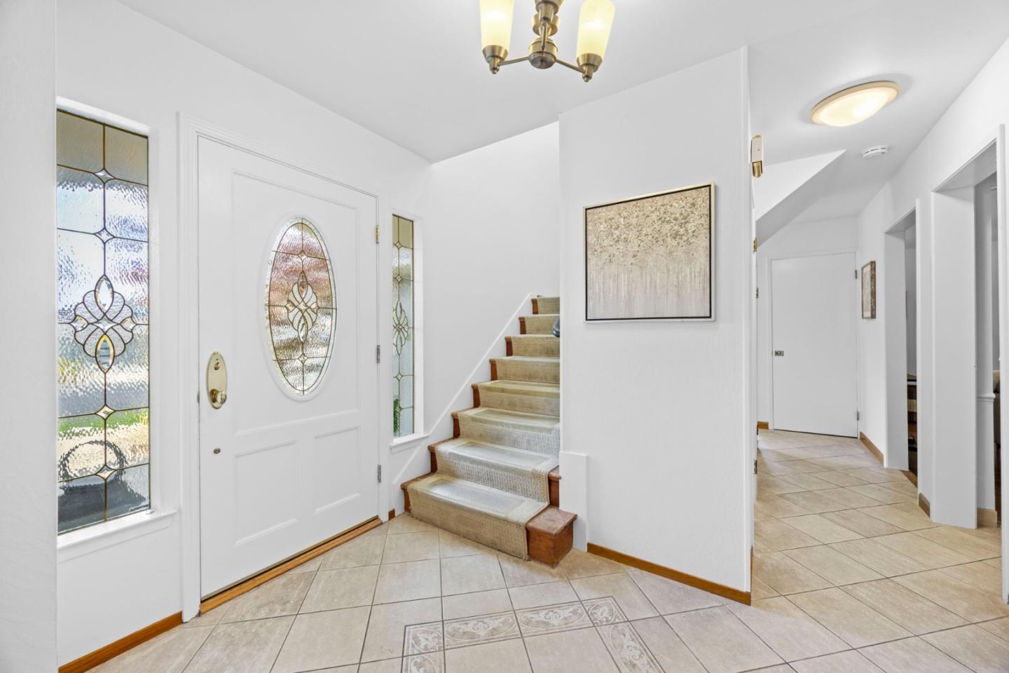 2713 Comstock Circle