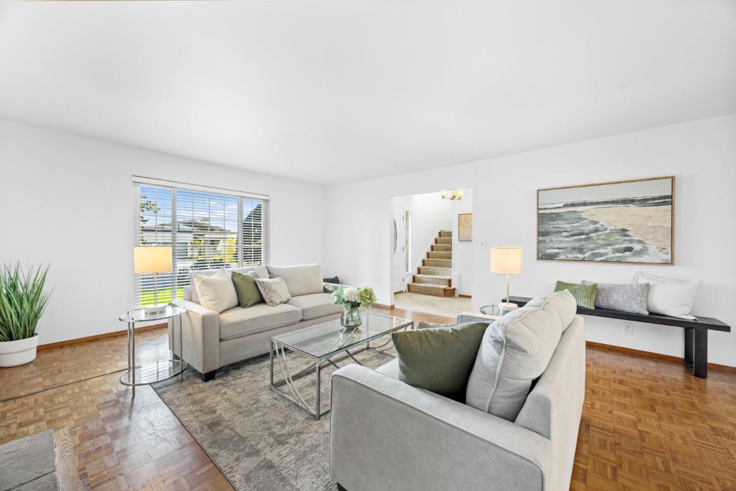 2713 Comstock Circle