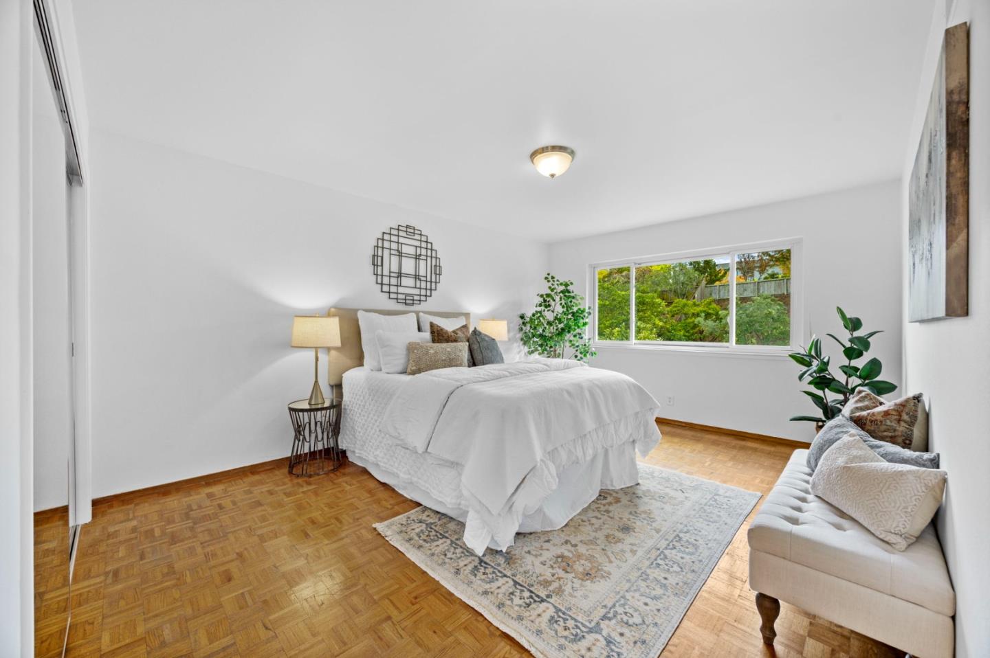 2713 Comstock Circle